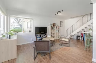 Photo #2: 221082204 Listing