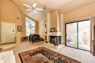 Photo #2: 221082557 Listing