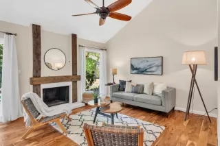 Photo #6: 221082809 Listing