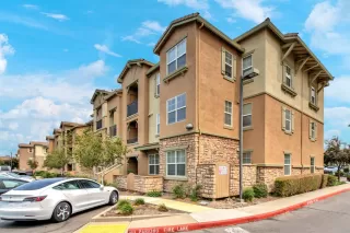 Photo #4: 221082988 Listing