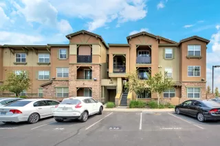 Photo #5: 221082988 Listing