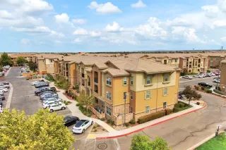 Photo #6: 221082988 Listing