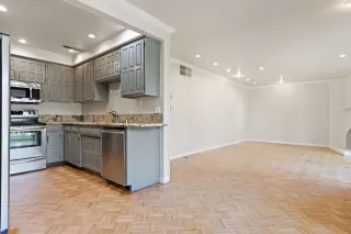 Photo #5: 221083766 Listing 