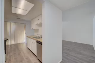 Photo #3: 221083778 Listing