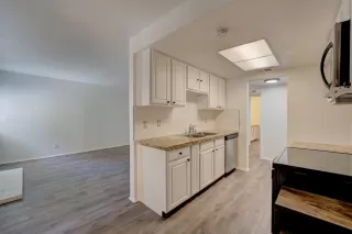 Photo #5: 221083778 Listing