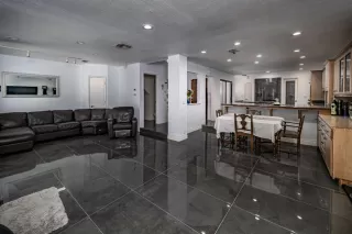 Photo #5: 221083791 Listing 