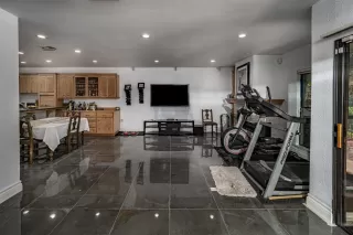 Photo #6: 221083791 Listing 