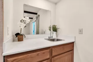 Photo #6: 221084061 Listing