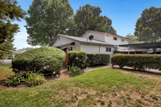 Photo #3: 221084555 Listing