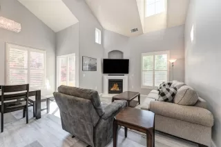 Photo #1: 221084582 Listing