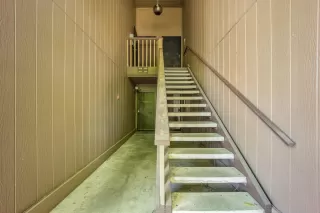 Photo #1: 221084838 Listing