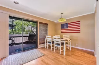 Photo #5: 221084838 Listing