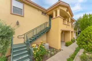 Photo #2: 221085241 Listing