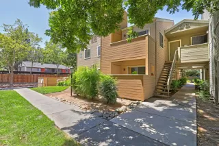 Photo #3: 221085328 Listing