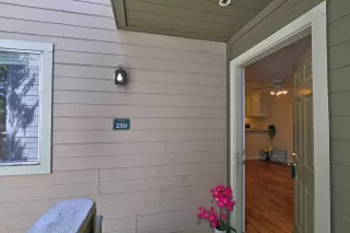 Photo #4: 221085328 Listing