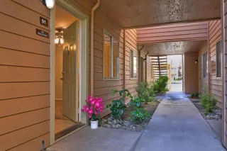 Photo #4: 221085422 Listing 