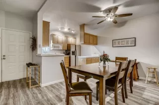 Photo #6: 221085676 Listing 