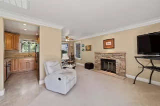 Photo #6: 221085873 Listing 