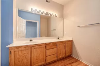 Photo #3: 221086284 Listing 