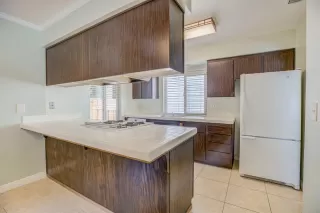 Photo #5: 221086348 Listing