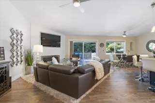 Photo #3: 221086815 Listing