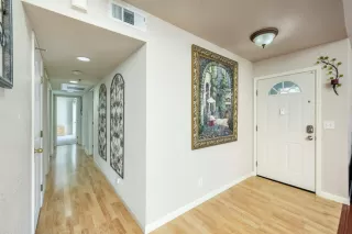 Photo #3: 221086851 Listing