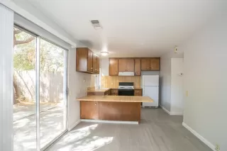 Photo #3: 221087008 Listing 