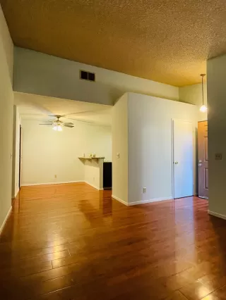 Photo #2: 221087010 Listing 