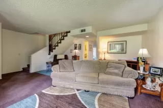 Photo #6: 221087806 Listing