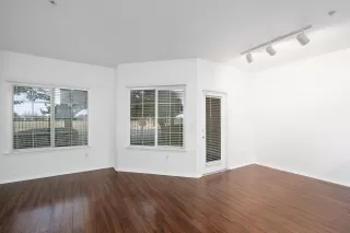 Photo #3: 221087863 Listing