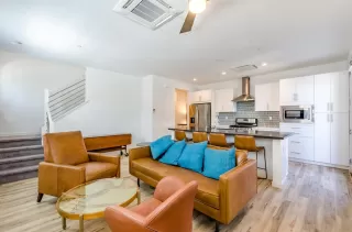 Photo #4: 221087994 Listing