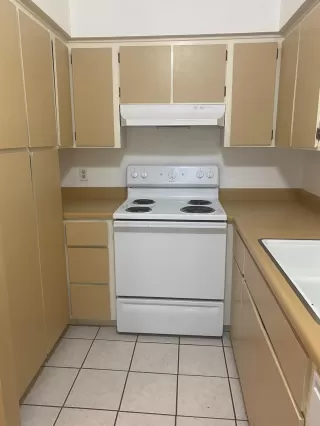 Photo #5: 221088046 Listing