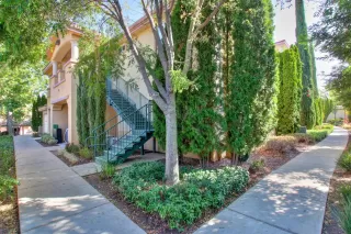 Photo #2: 221088223 Listing 