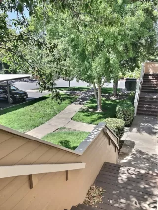 Photo #2: 221088531 Listing