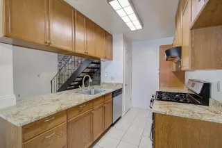 Photo #3: 221088680 Listing 