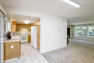 Photo #6: 221089103 Listing