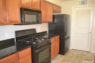 Photo #1: 221089160 Listing 