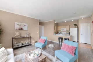 Photo #4: 221089809 Listing