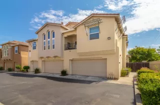 Photo #1: 221089994 Listing