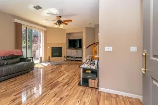 Photo #4: 221089994 Listing