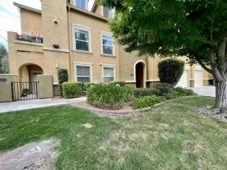 Photo #2: 221090467 Listing 