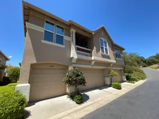 Photo #2: 221090580 Listing