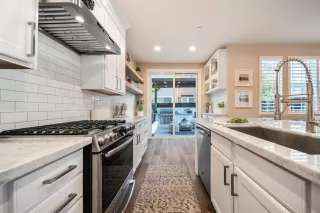 Photo #6: 221092159 Listing