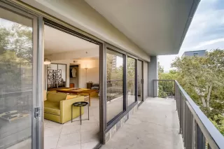 Photo #2: 221092474 Listing