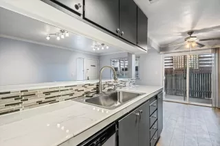 Photo #5: 221092785 Listing