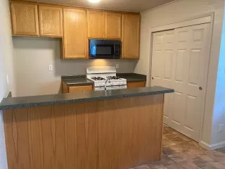 Photo #6: 221093894 Listing 