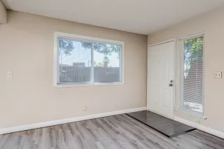 Photo #5: 221093952 Listing 