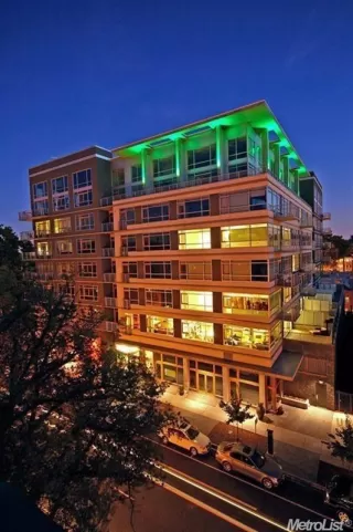 Photo #2: 221094098 Listing 