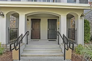 Photo #1: 221094228 Listing 