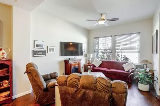 Photo #3: 221094228 Listing 